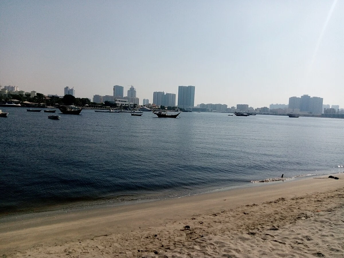 Strand in Adschman