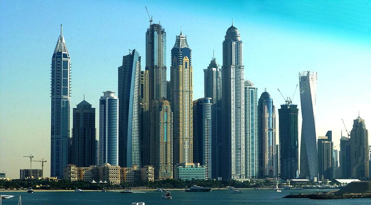 Blick aus der Monorail auf die Dubai Marina