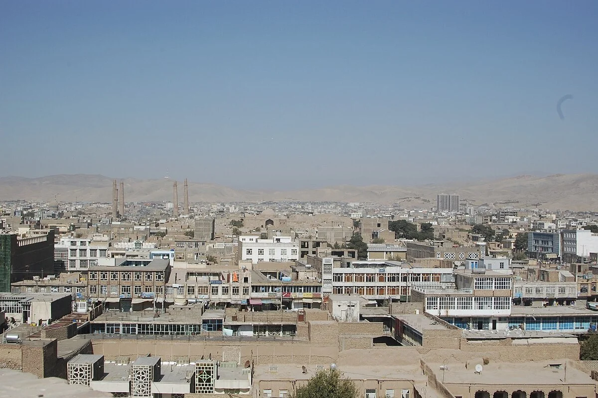 Skyline von Herat mit Minaretten