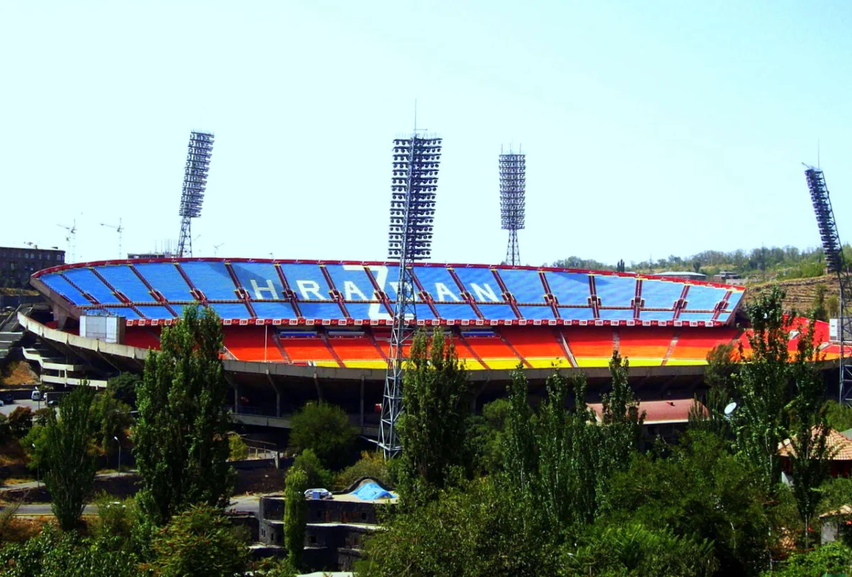 Das Stadion von Hrasdan