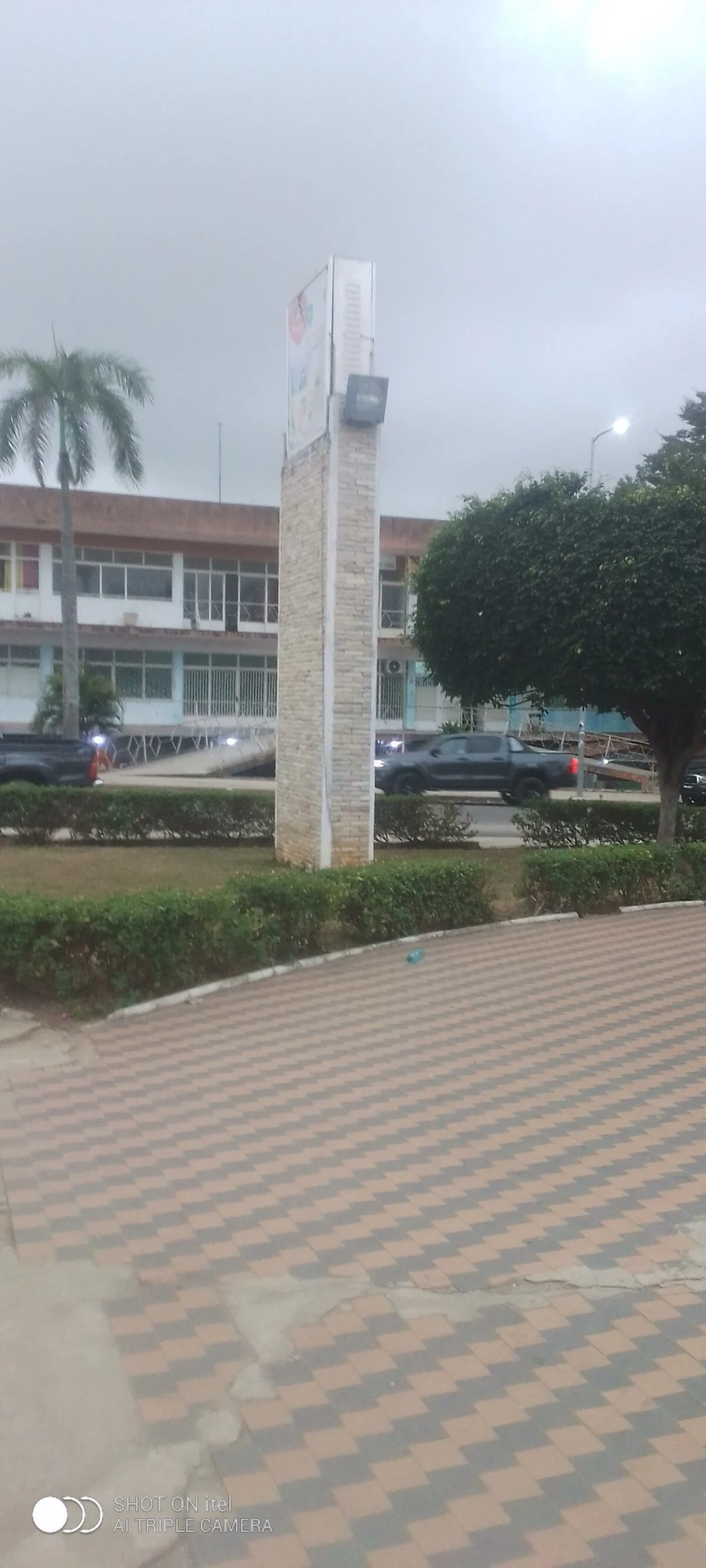 Der Largo Pedro Benge in Cabinda