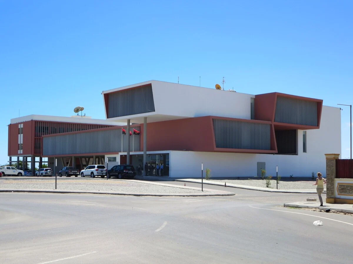 Das neue Provinzregierungsgebäude in Moçâmedes