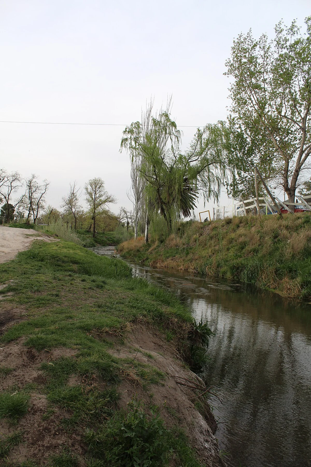 Der Arroyo Napostá Grande in der Stadt