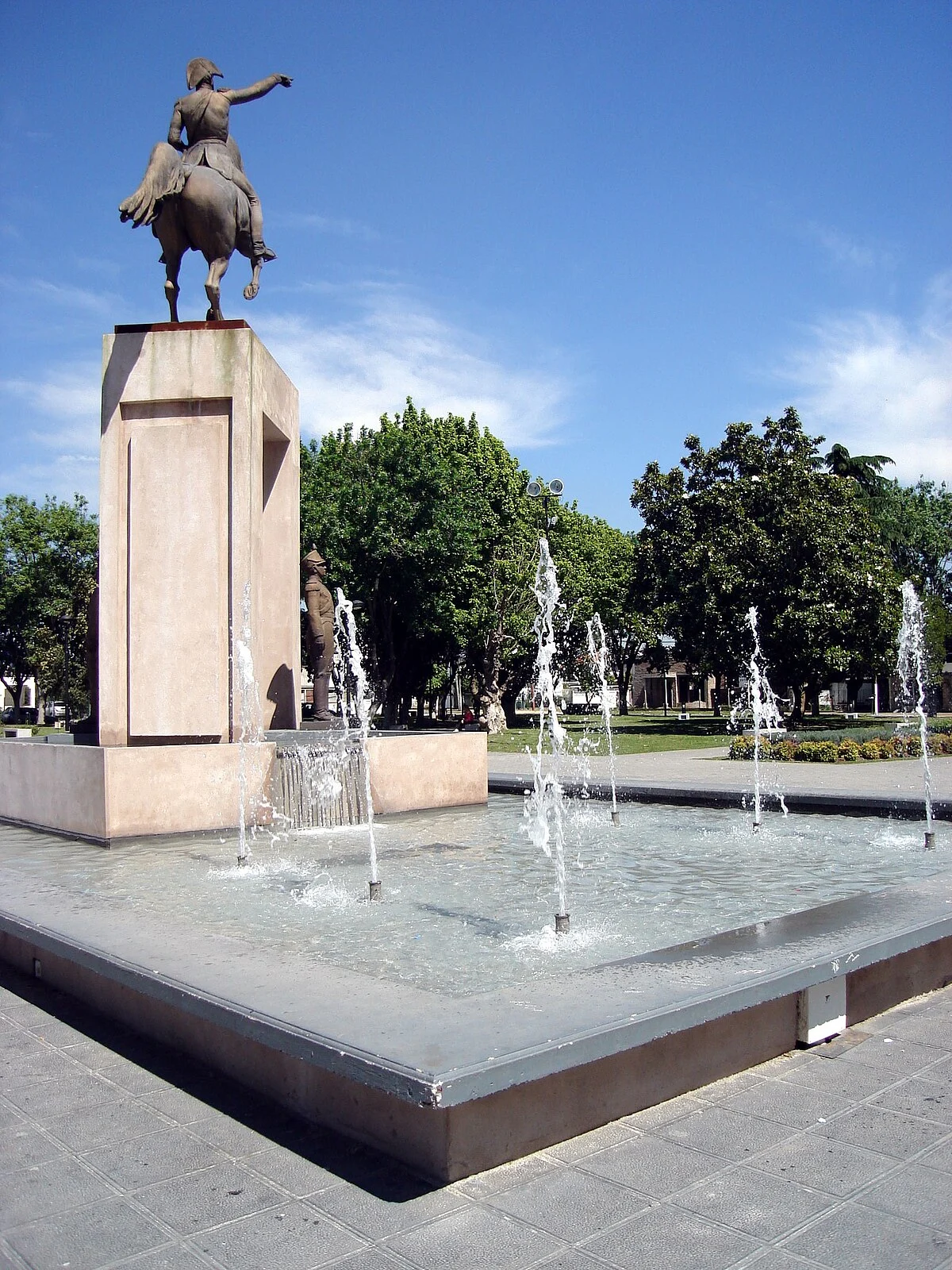 Brunnen an der Plaza San Martín in Berazategui