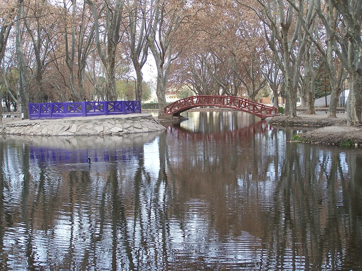 Der künstliche See im Parque Sarmiento von Río Cuarto