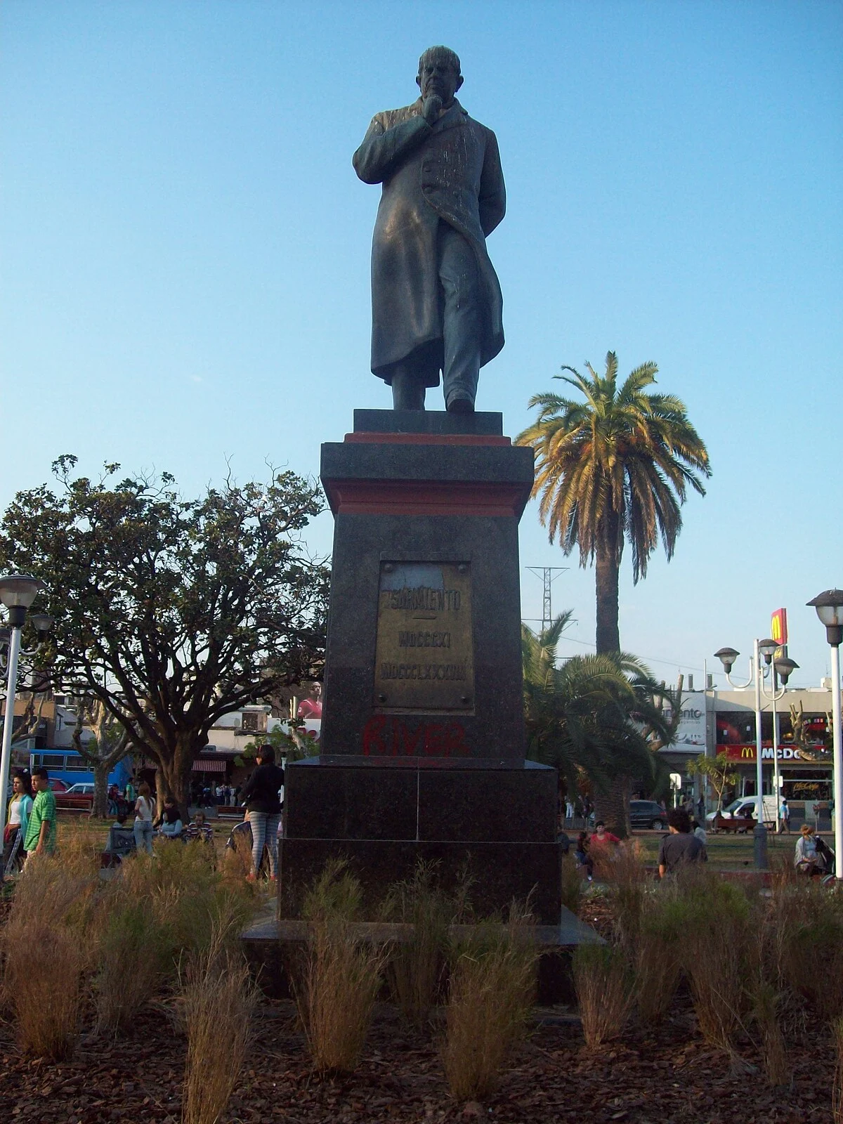Das Sarmiento-Denkmal in San Miguel