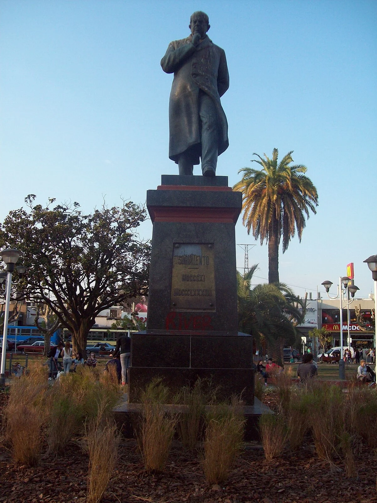 Das Sarmiento-Denkmal in San Miguel