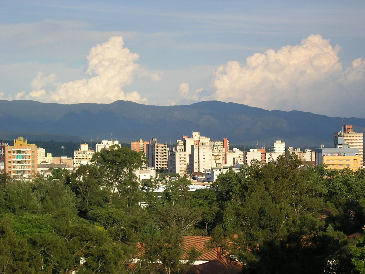 San Salvador de Jujuy, gesehen von Ciudad de Nieva