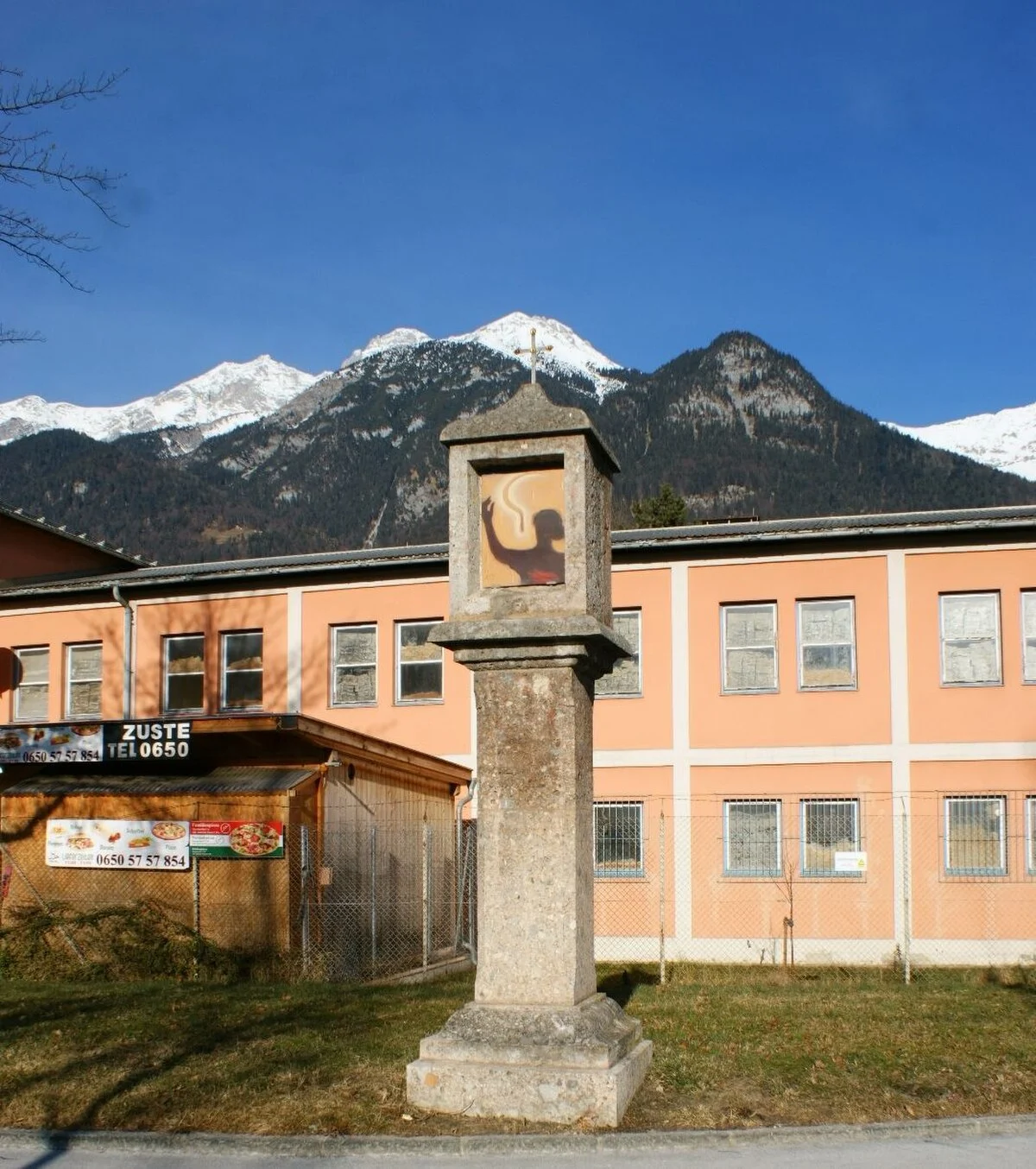 Bildstöcke an der Kranebitter Alle und Höttinger Au in der Stadt Innsbruck in Tirol, Österreich.