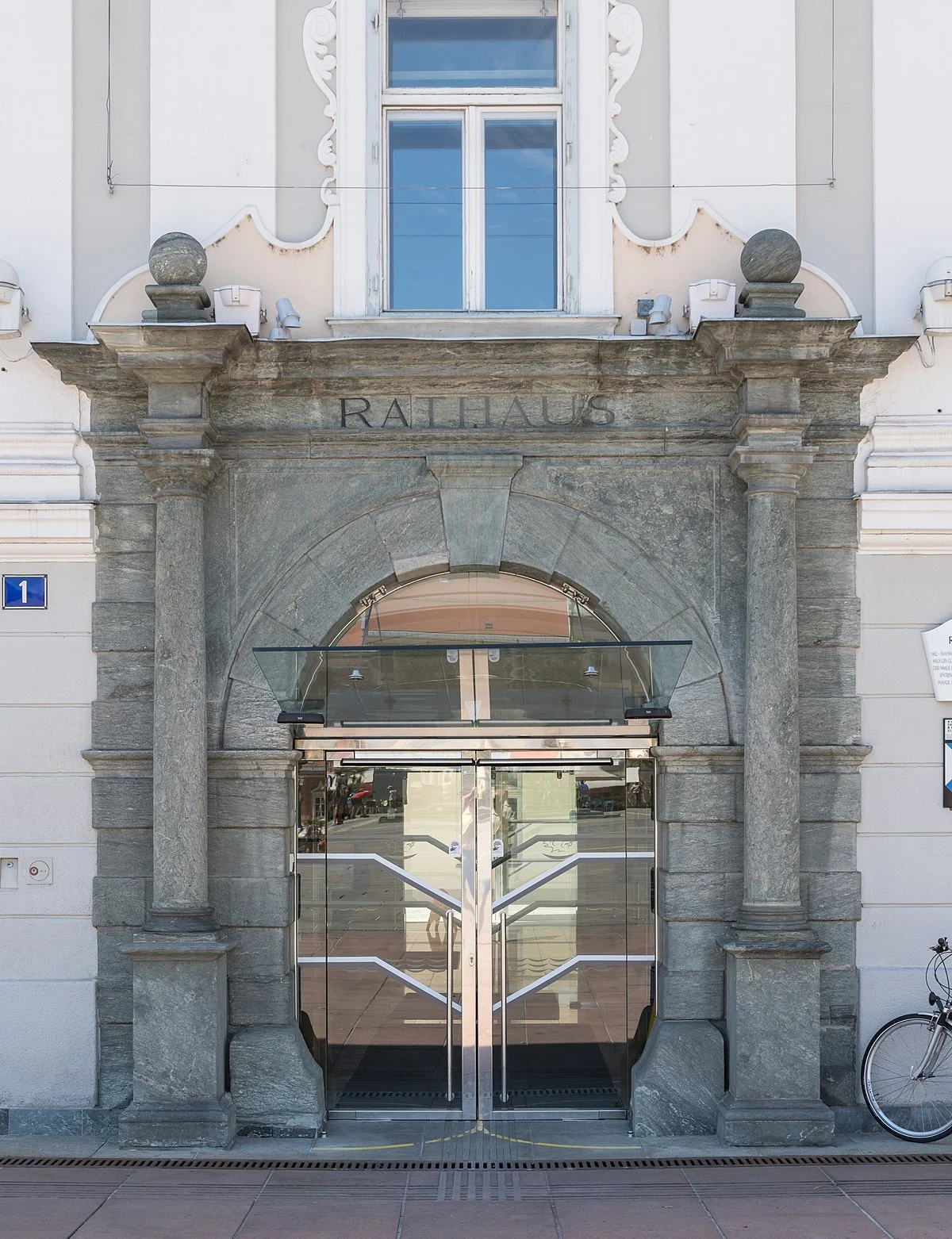 Renaissance-Portal vom Rathaus am Neuen Platz 1, „Innere Stadt“, Klagenfurt, Kärnten, Österreich, EU