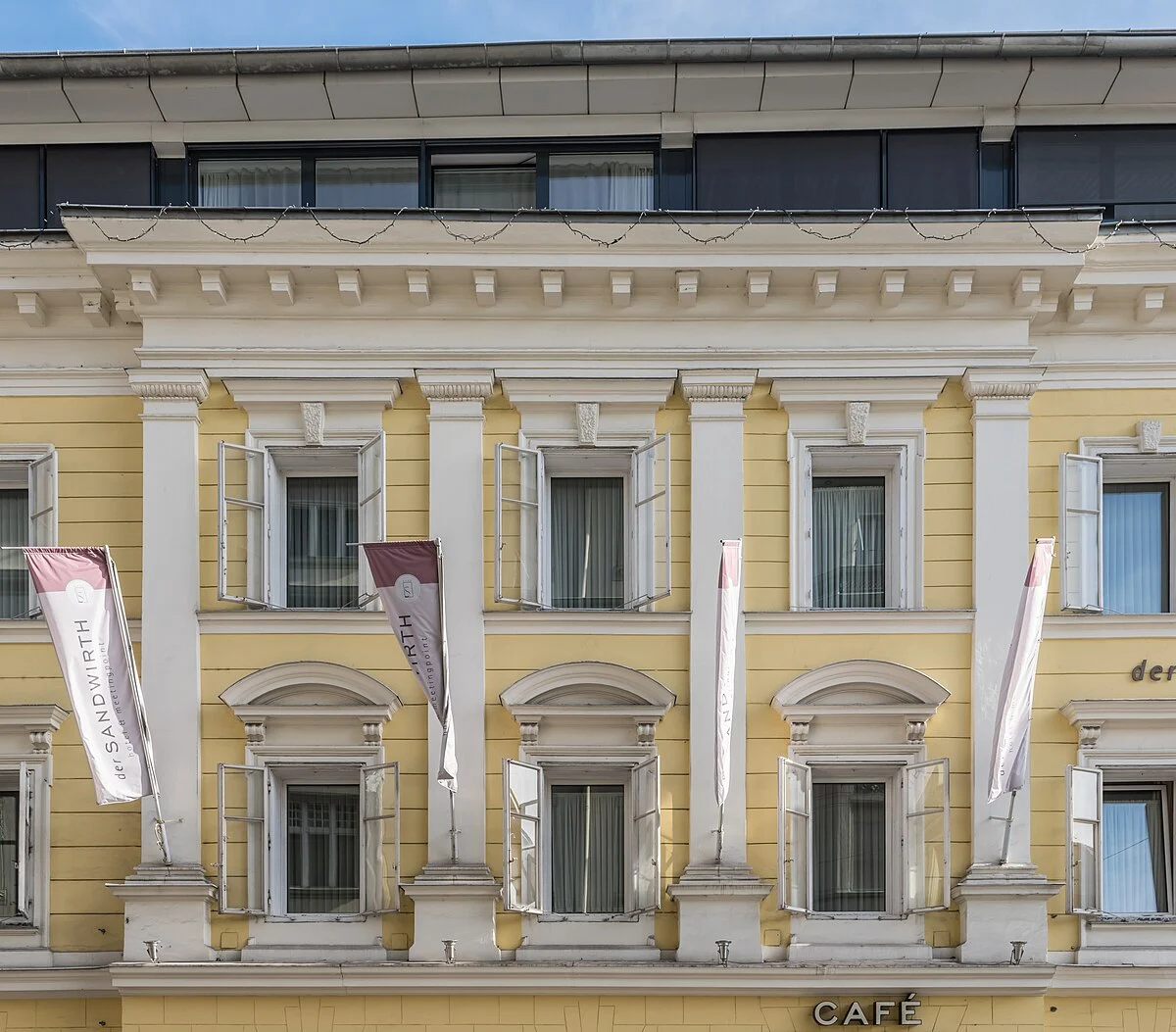 Risalit vom Hotel Sandwirth in der Pernhartgasse 9, Innere Stadt, Statutarstadt Klagenfurt, Kärnten, Österreich, EU