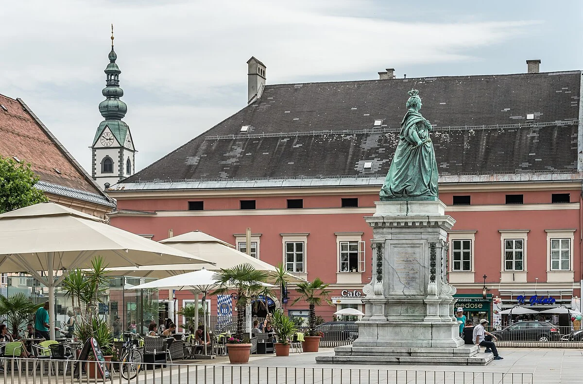 Maria-Theresien-Denkmal am Neuen Platz, Innere Stadt von Klagenfurt, Kärnten, Österreich, EU