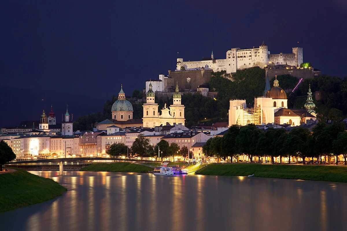 Die Salzburger Altstadt über der Salzach