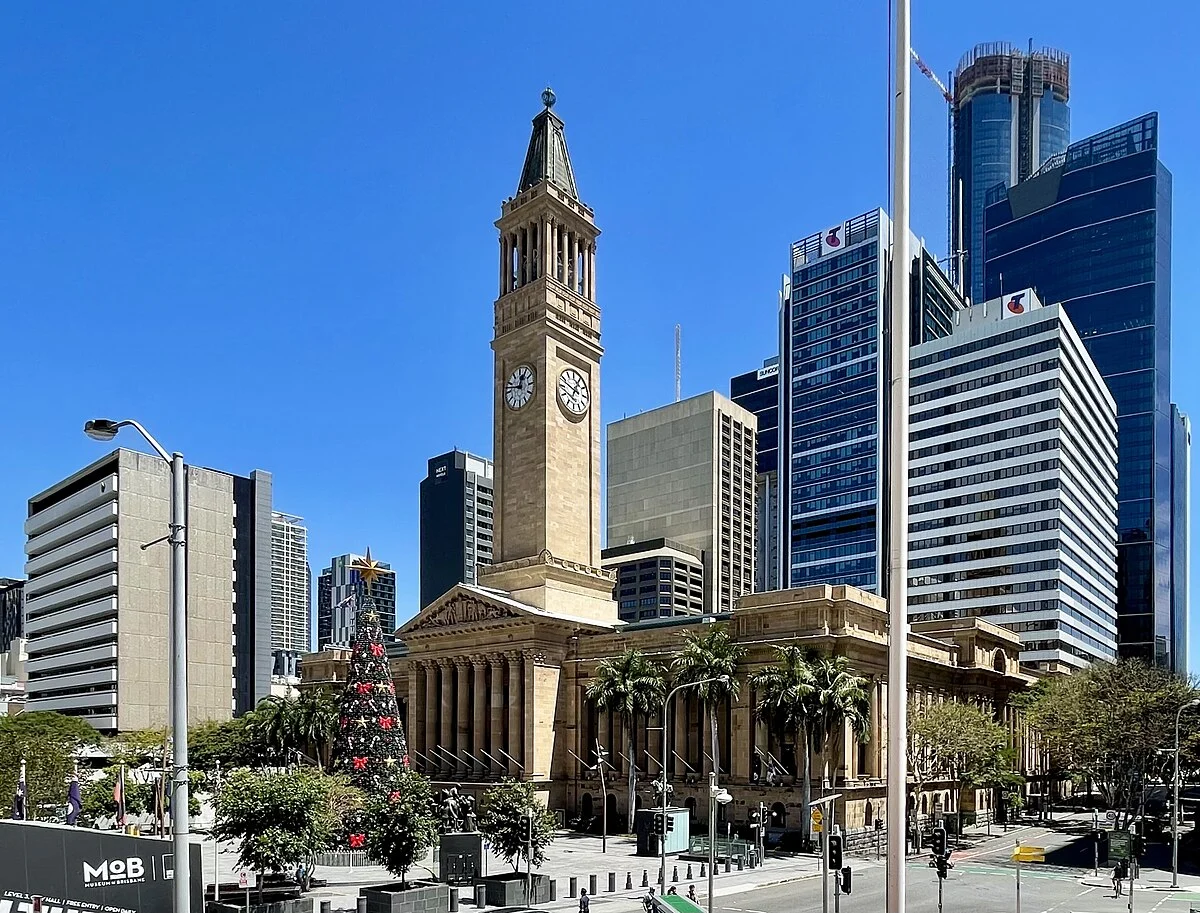 Weihnachtsbaum vor dem Rathaus von Brisbane