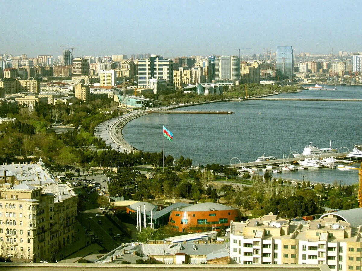 Blick über Baku