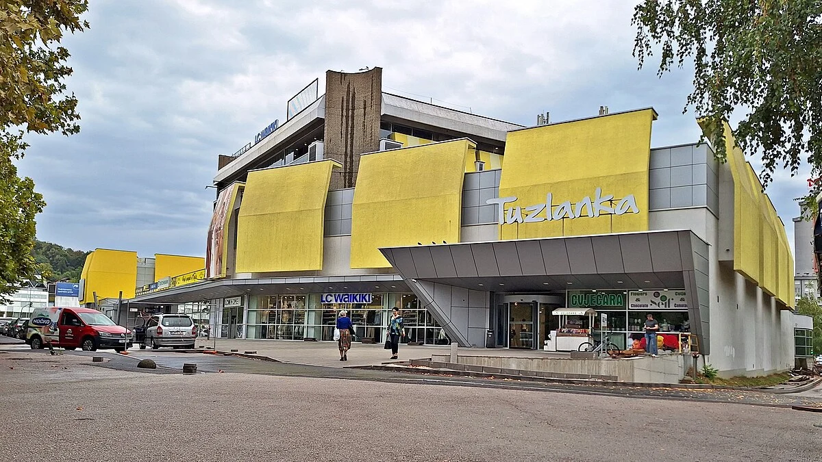 Das erste Einkaufszentrum von Tuzla