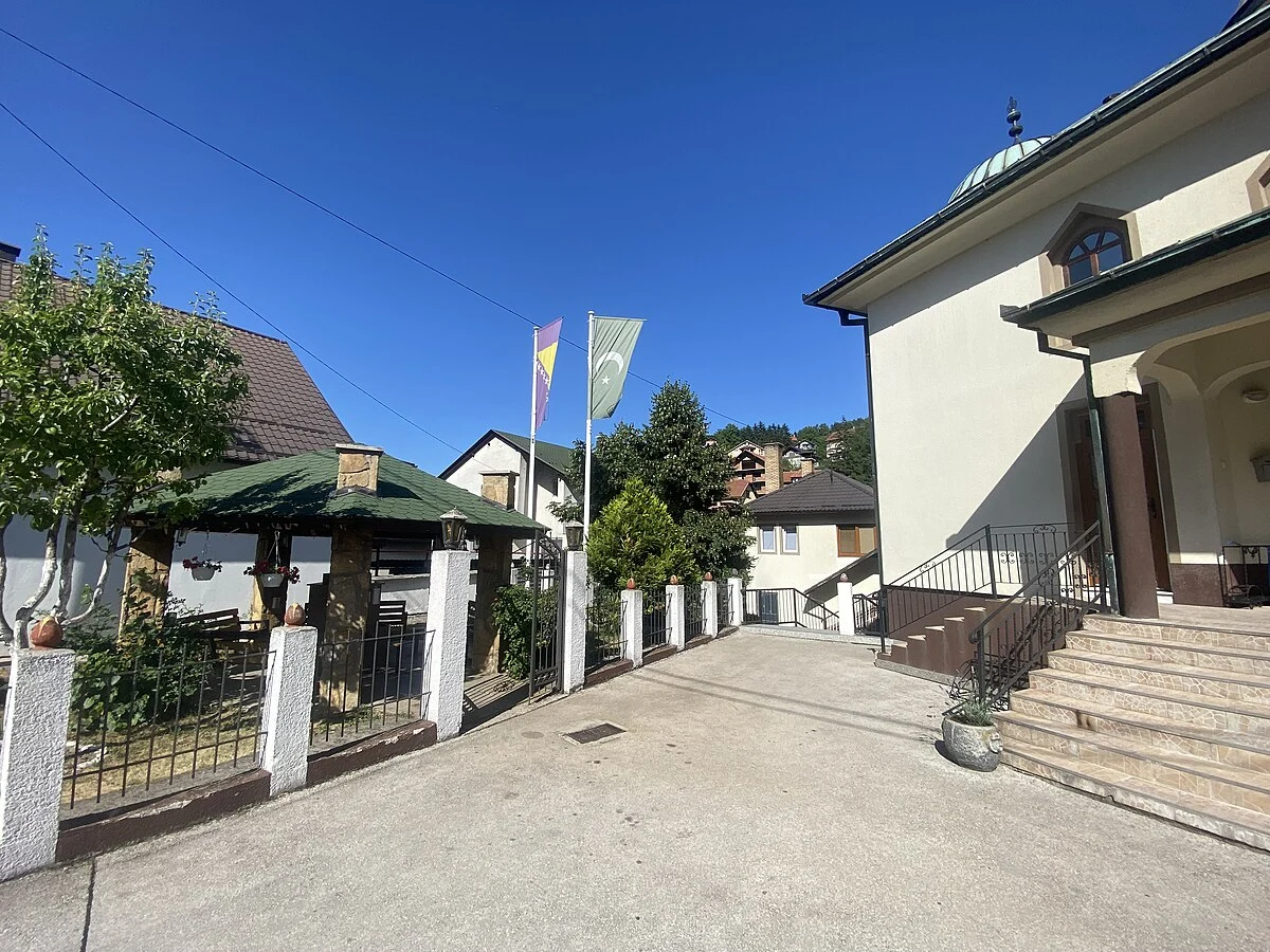 Die Moschee Trgovišće in Zenica