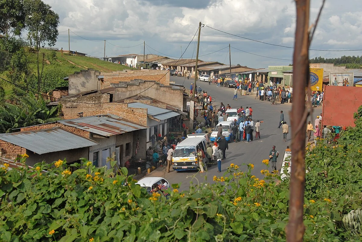 Die Straße zwischen Gitega und Bujumbura