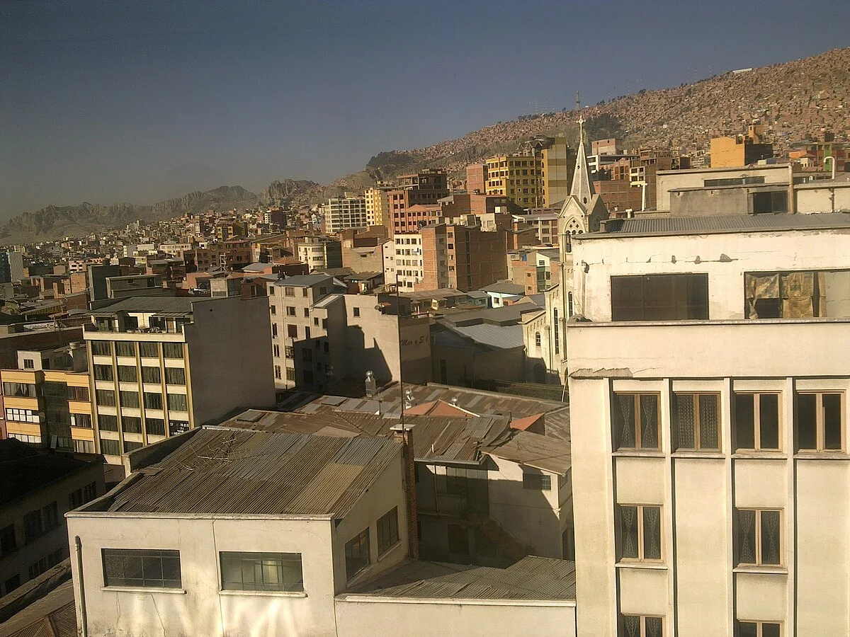 Die Avenida América in La Paz