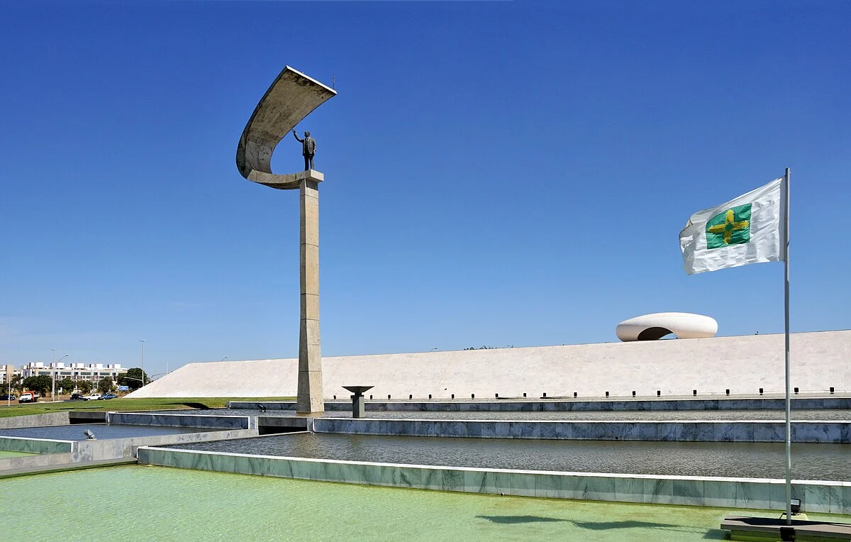 Denkmal zu Ehren Juscelino Kubitscheks (1902-1976), dem Gründer der brasilianischen Hauptstadt Brasília.