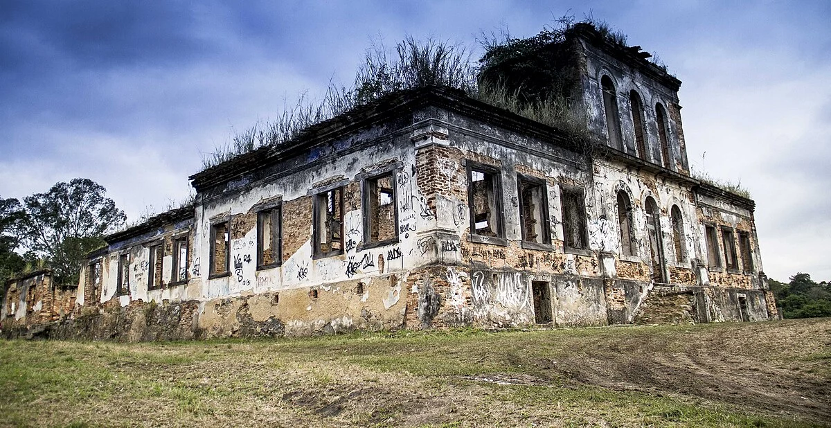 Ruinen der Fazenda São Bernardino in Nova Iguaçu, Bundesstaat Rio de Janeiro, Brasilien.