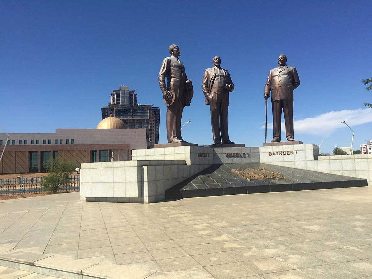 Das Denkmal der drei Häuptlinge in Gaborone