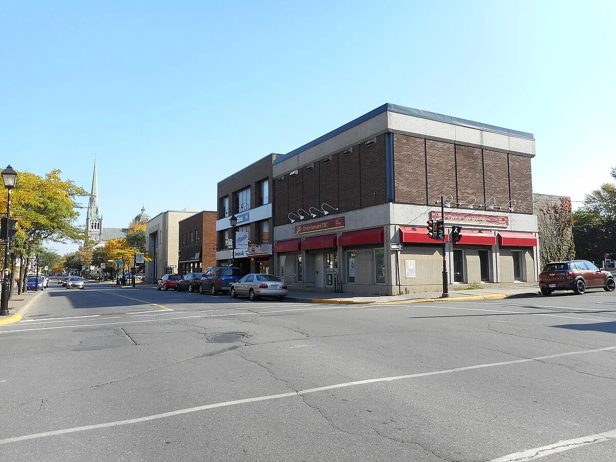 Die Rue Saint-Charles in Longueuil