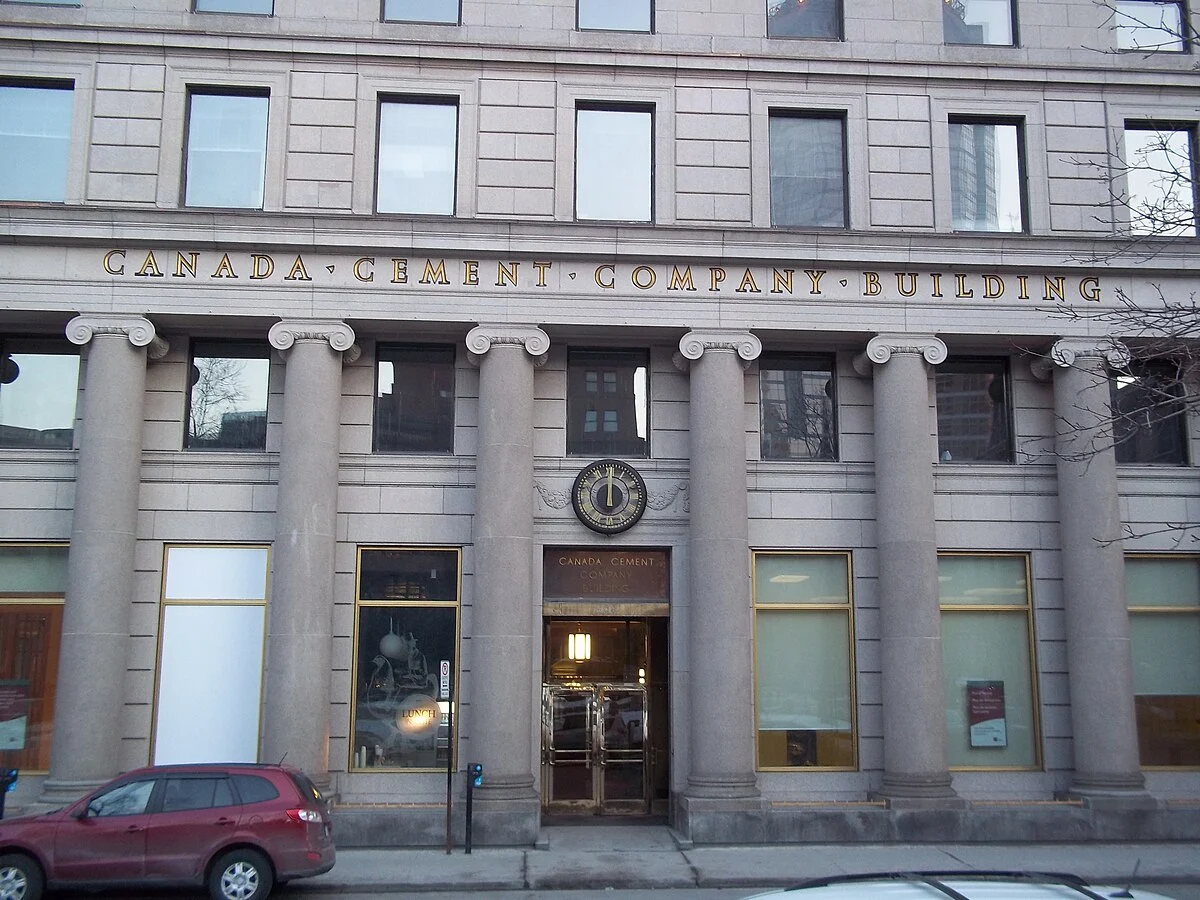 Das Canada Cement Building am Square Phillips in Montreal