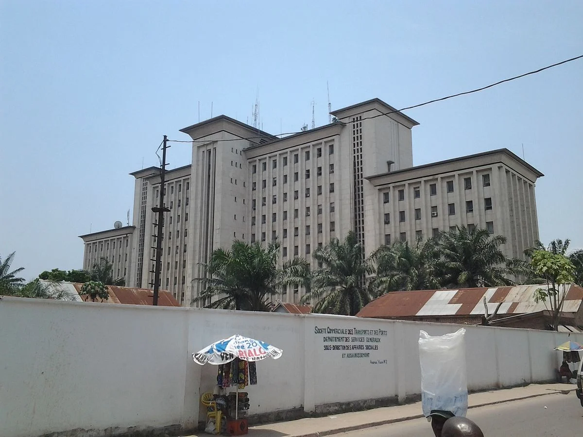 Gebäude im Stadtteil Gombe in Kinshasa
