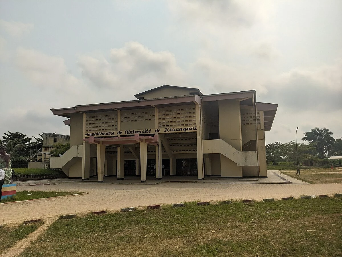 Das Amphitheater von Kisangani