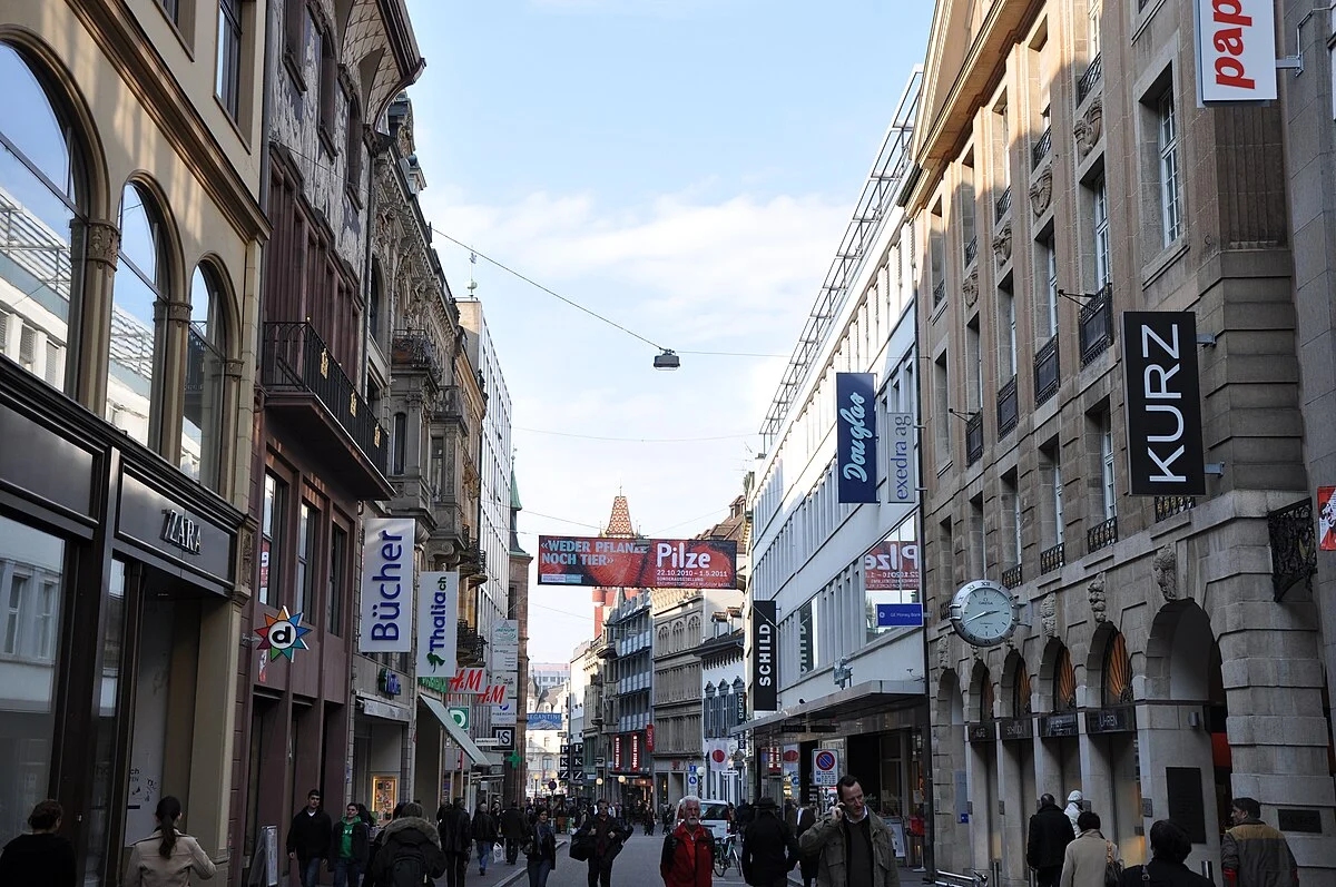 Die Freie Strasse in Basel