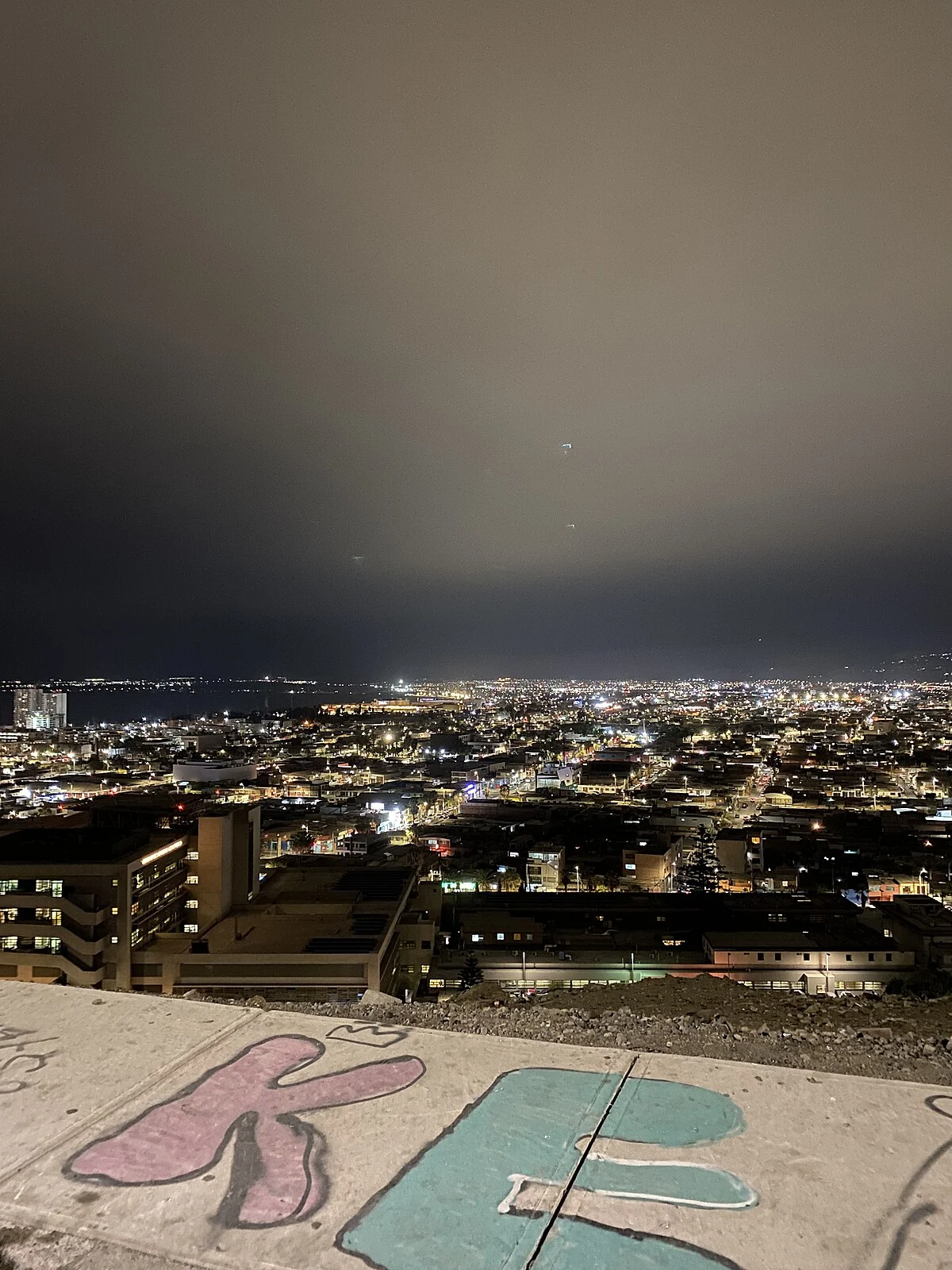 Arica bei Nacht