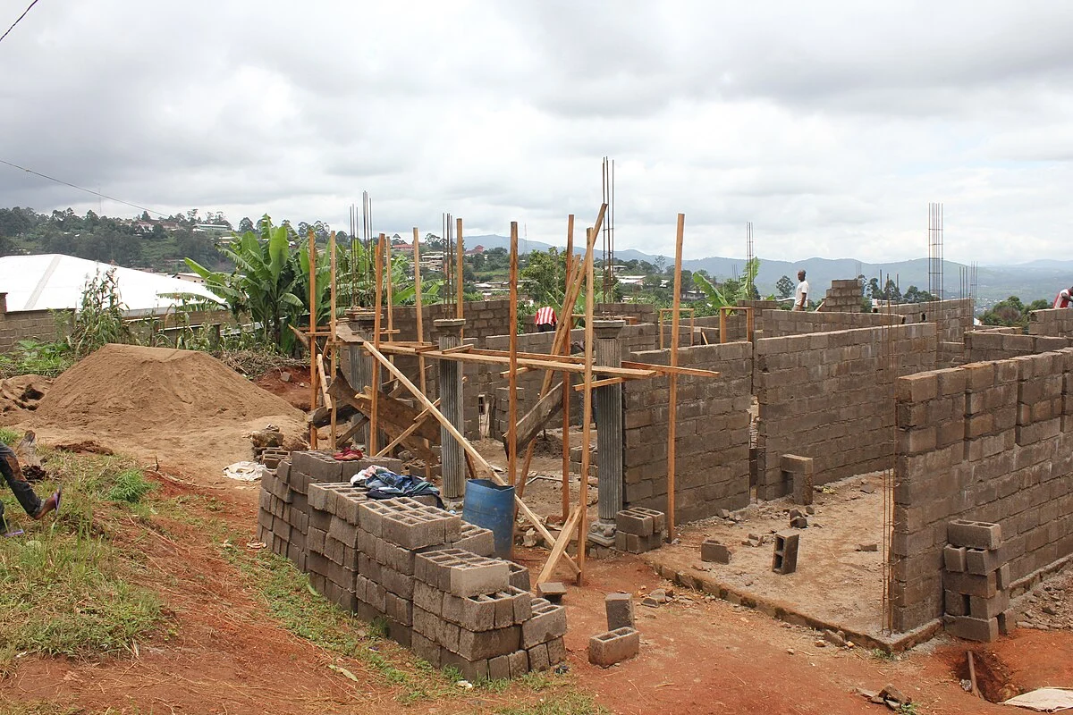 Bauarbeiten in Bamenda