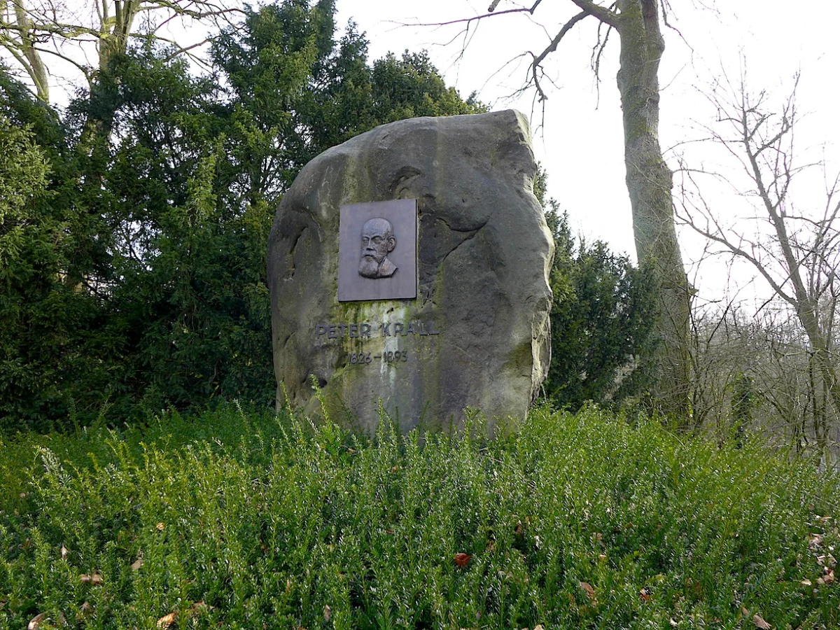 Mönchengladbach, Volkspark, Gedenkstein Peter Krall.