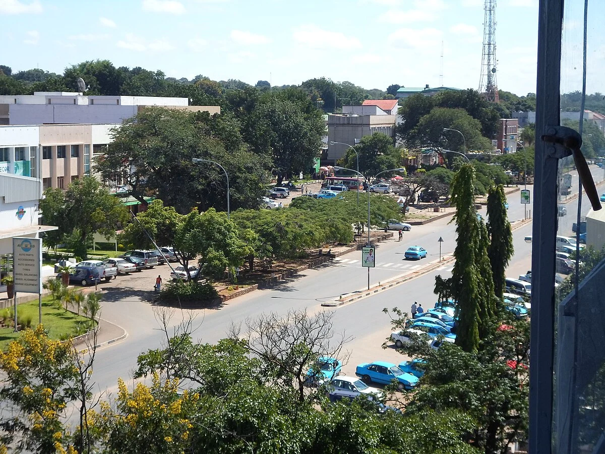 Die Fernstraße T1 in Livingstone