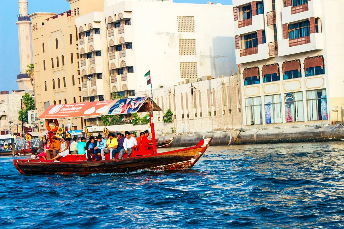 Abra-Fähre über den Dubai Creek zwischen Deira und Bur Dubai