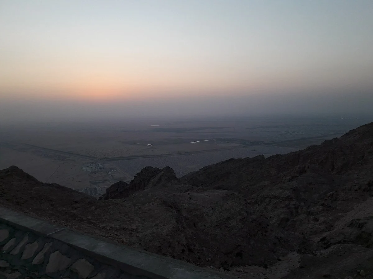 Sonnenuntergang auf dem Jebel Hafeet bei Al Ain