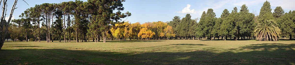 Parque Villarino in Zavalla im Herbst