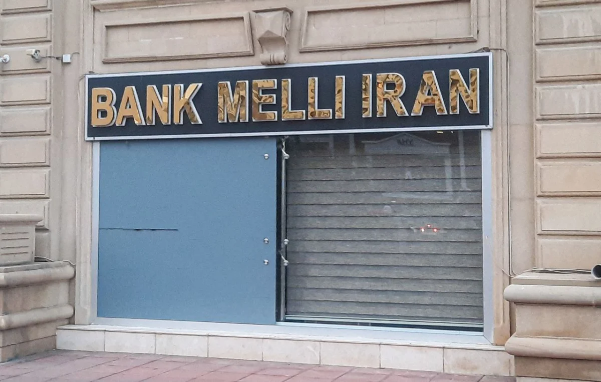 Bankgebäude im Bezirk Xətai in Baku