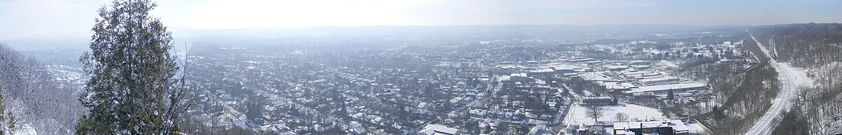 Dundas in Ontario, gesehen vom Dundas Peak