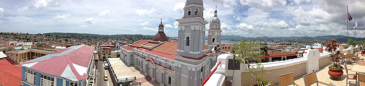 Panorama von Santiago de Cuba