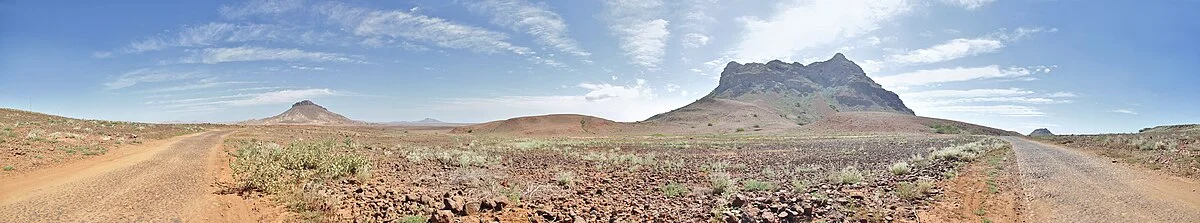 Berge auf Boa Vista, gesehen von der Straße nach Santa Mónica