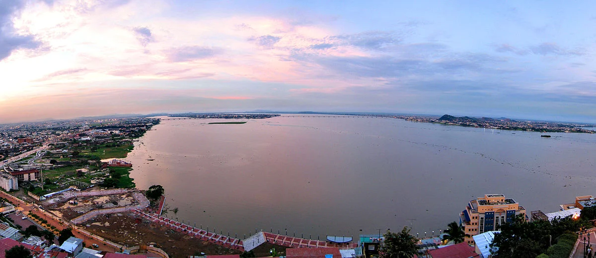 Panorama von Guayaquil vom Leuchtturm aus
