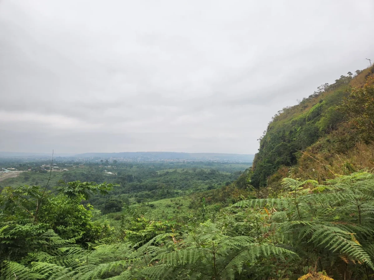 Der Mont Boudinga bei Moanda