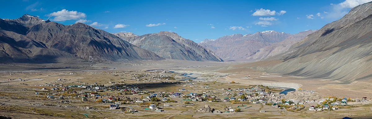Padum in Zanskar mit dem Kloster Karsha