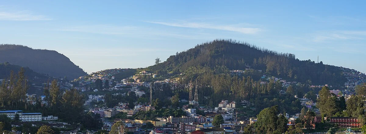 Elk Hill und die Doddabetta-Kette bei Ooty