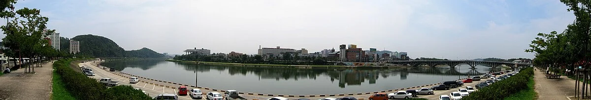 Der Fluss Namgang in Jinju
