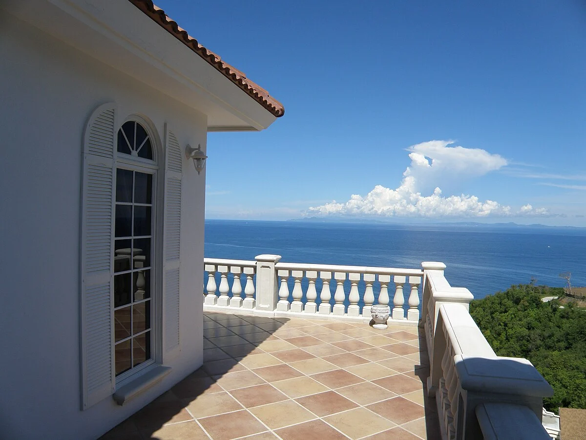 Blick über das Meer nach Martinique