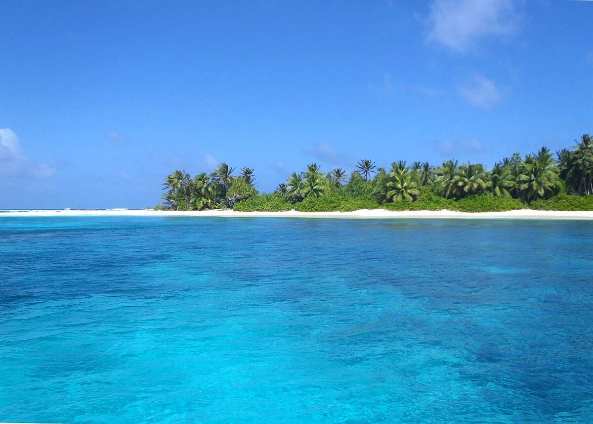 Klares Wasser vor einer Insel der Marshallinseln