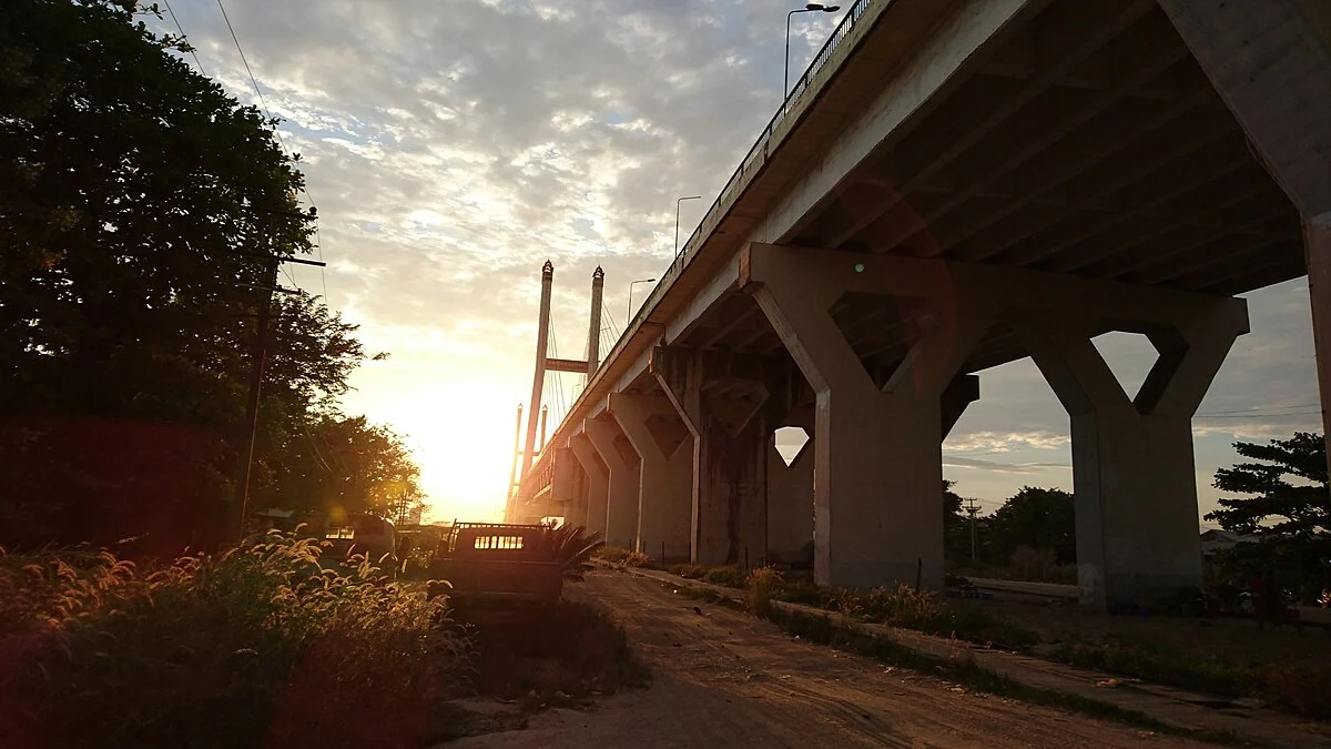Die Aung-Zay-Ya-Brücke bei Yangon